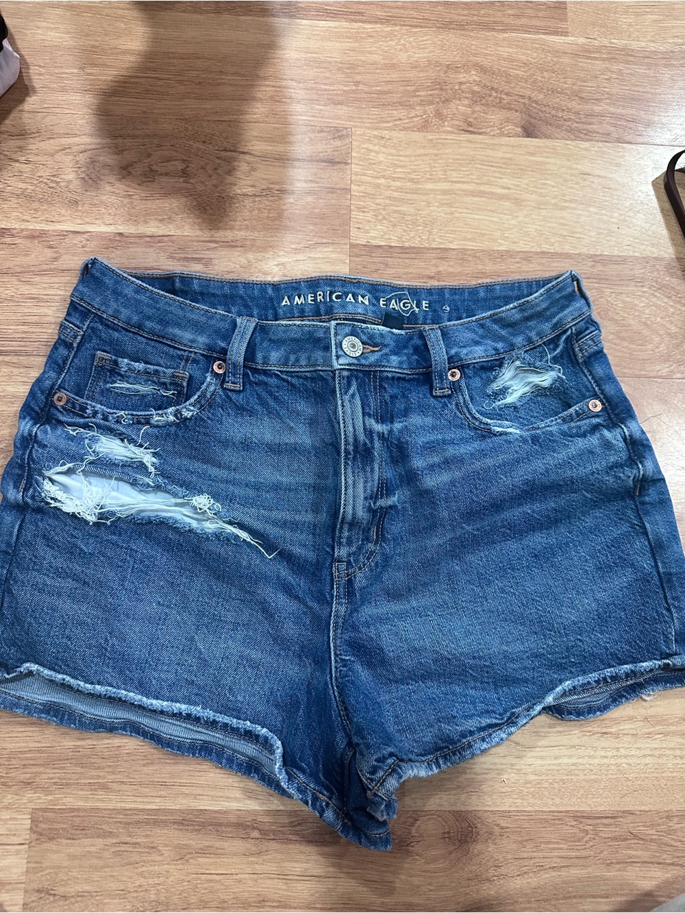 American eagle mom shorts